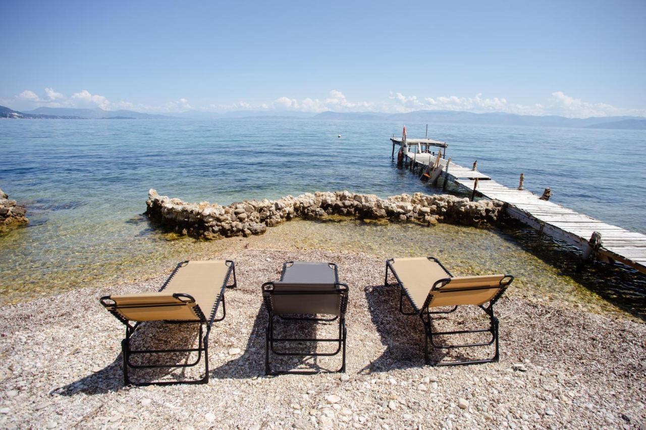 Kohyli Beachfront House Agia Pelagia Chlomou Bagian luar foto