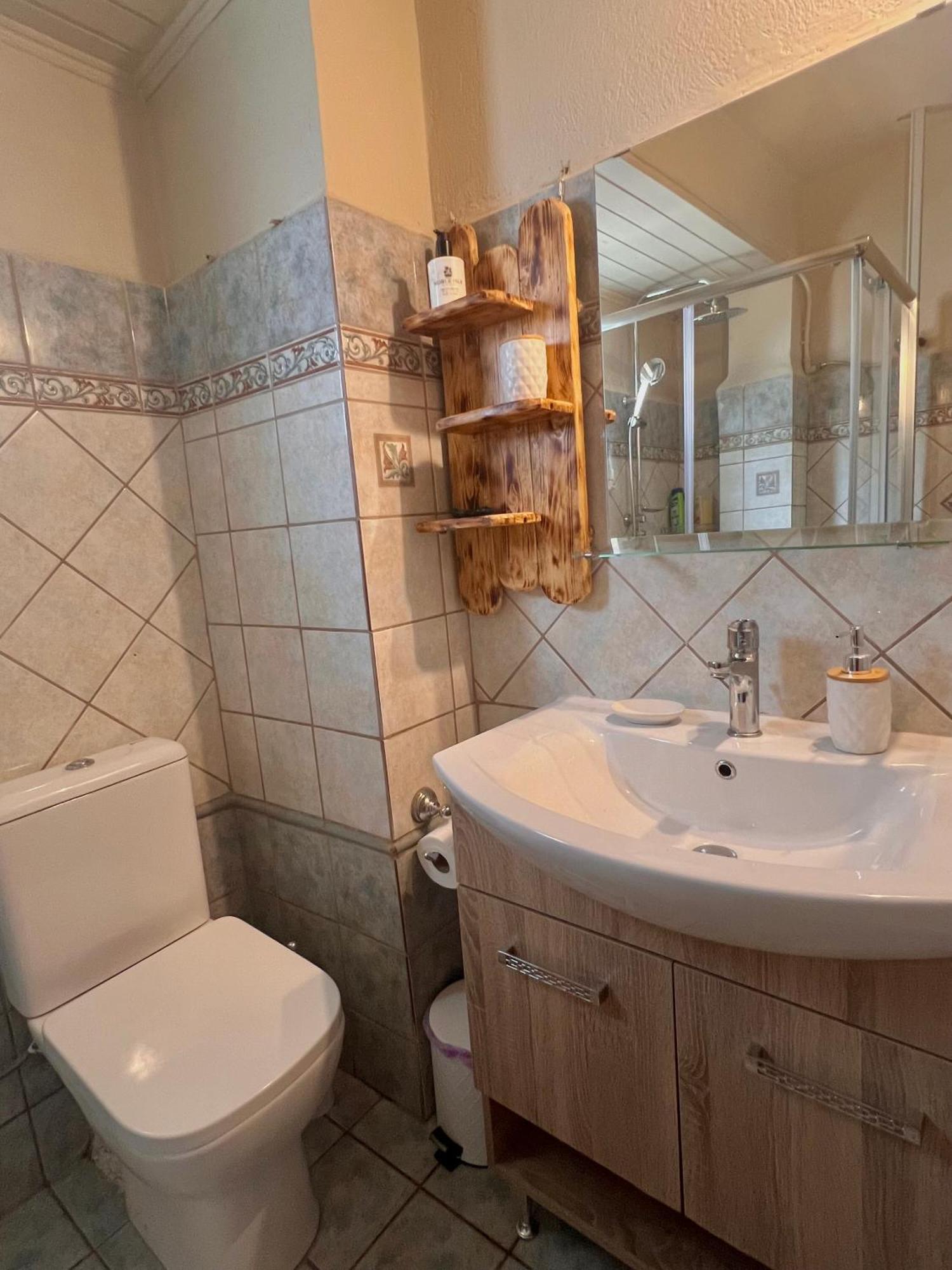 Kohyli Beachfront House Agia Pelagia Chlomou Bagian luar foto