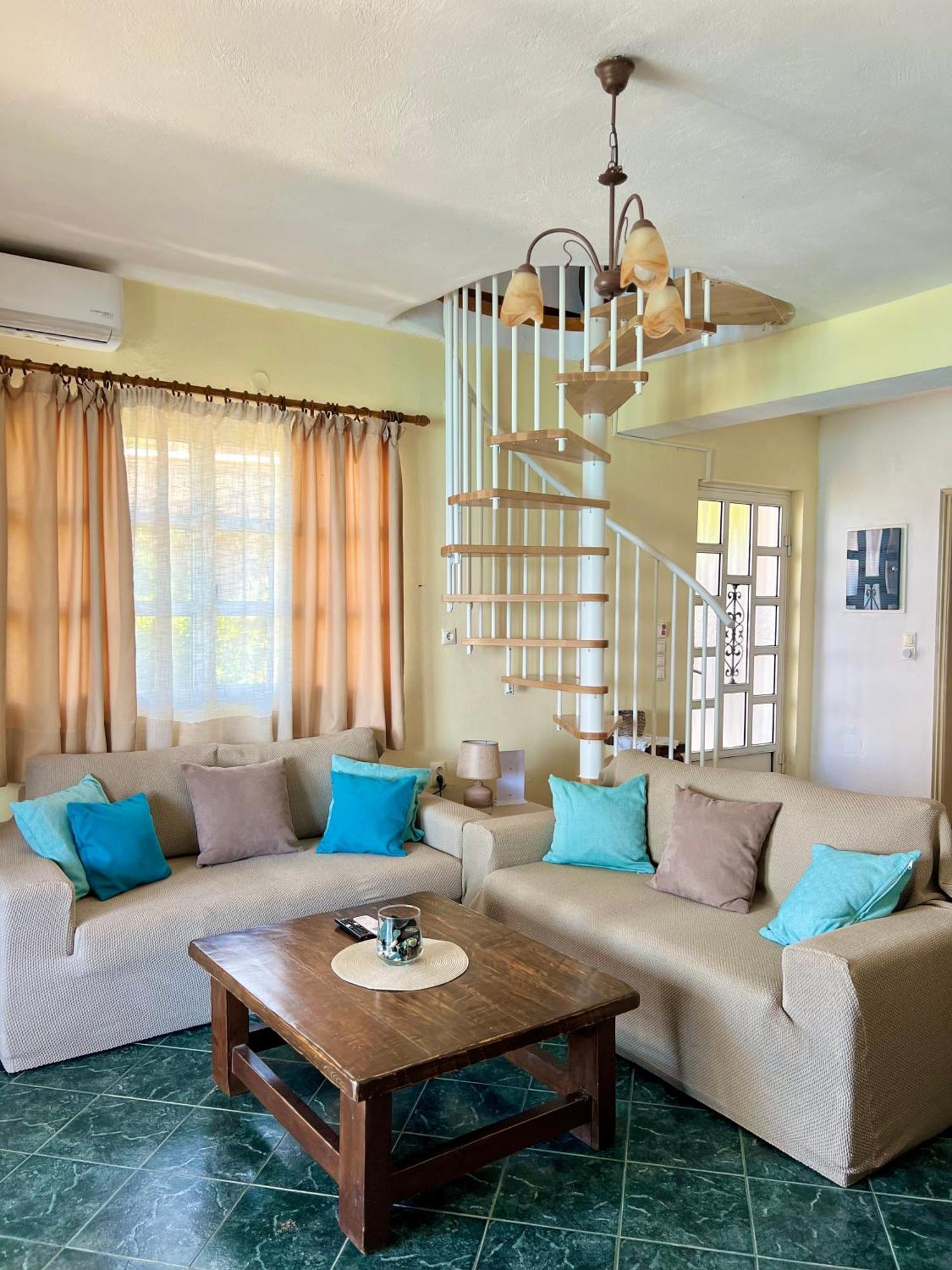 Kohyli Beachfront House Agia Pelagia Chlomou Bagian luar foto