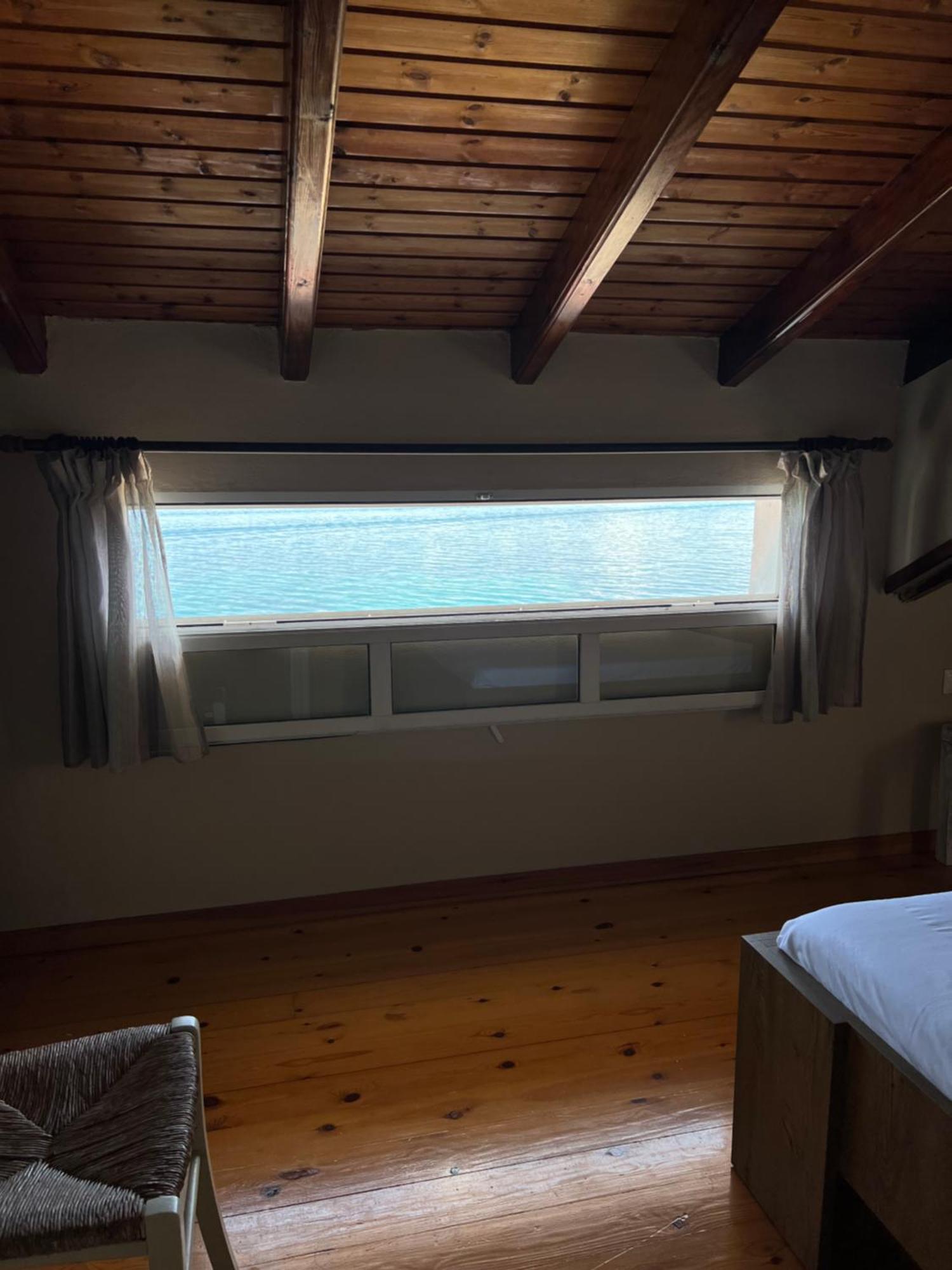 Kohyli Beachfront House Agia Pelagia Chlomou Bagian luar foto